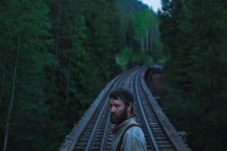 „Ten film je fakt nádherný.“ V novince Netflixu dřevorubec staví železnici - Seznam Zprávy